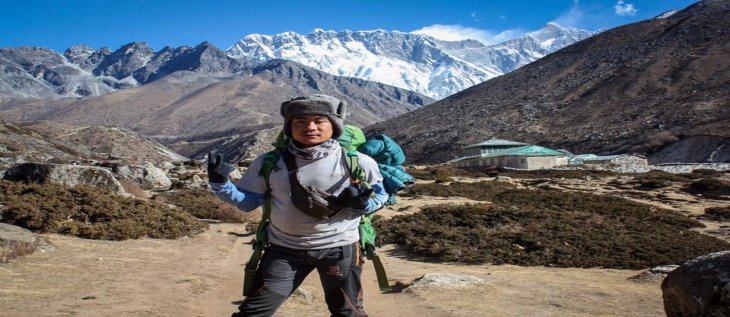 Hiring guide and porter from Safrubensi and Dhunche